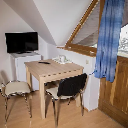 Eva Vendeghaz Guest house *